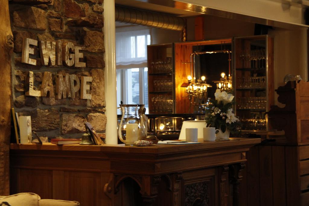 Zur Ewigen Lampe Romantisches Landhotel & Restaurant Nideggen Exterior photo
